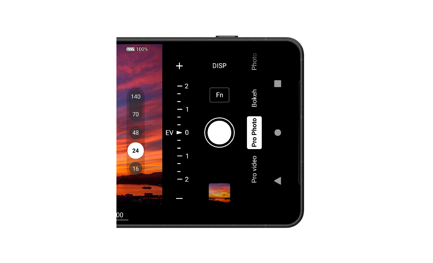 Hình ảnh cận cảnh màn hình điện thoại theo chiều ngang với các tùy chọn điều khiển camera
