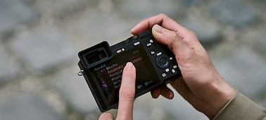 Ảnh của Máy ảnh nhỏ gọn RX1R III với cảm biến full-frame 61,0 triệu điểm ảnh và bộ xử lý AI
