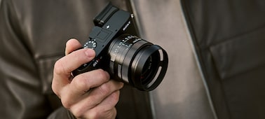 Ảnh của Máy ảnh nhỏ gọn RX1R III với cảm biến full-frame 61,0 triệu điểm ảnh và bộ xử lý AI